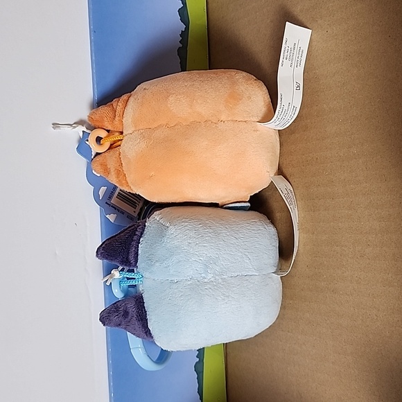 Bluey Plush Backpack Clips (Bingo and Bluey) Bundle - Picture 2 of 5